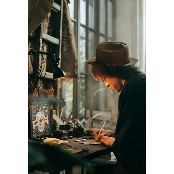 Distressed Finish Arrow Sign Felt Fedora Hat - Ruediger Hats